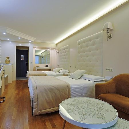 Hotel Le Fouquet'S Cannes Bagian luar foto