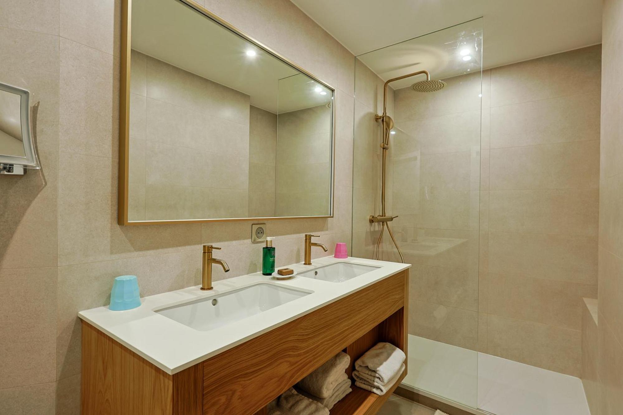 Hotel Le Fouquet'S Cannes Bagian luar foto