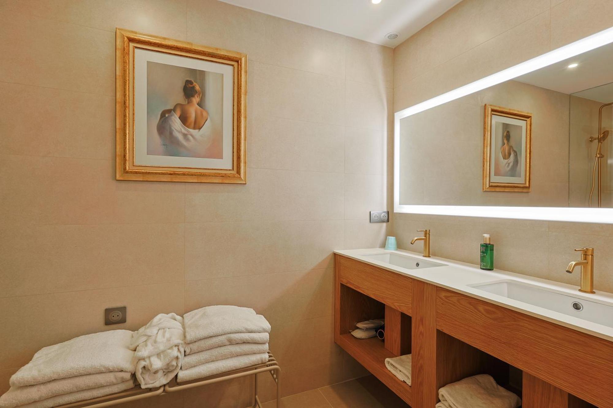 Hotel Le Fouquet'S Cannes Bagian luar foto